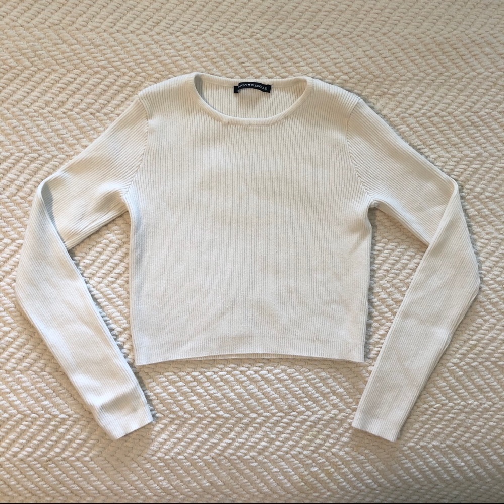 Brandy Melville White Ribbed Log sleeve shirt
